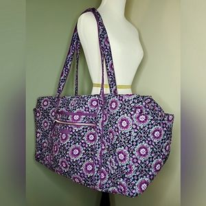 Vera Bradley travel bag